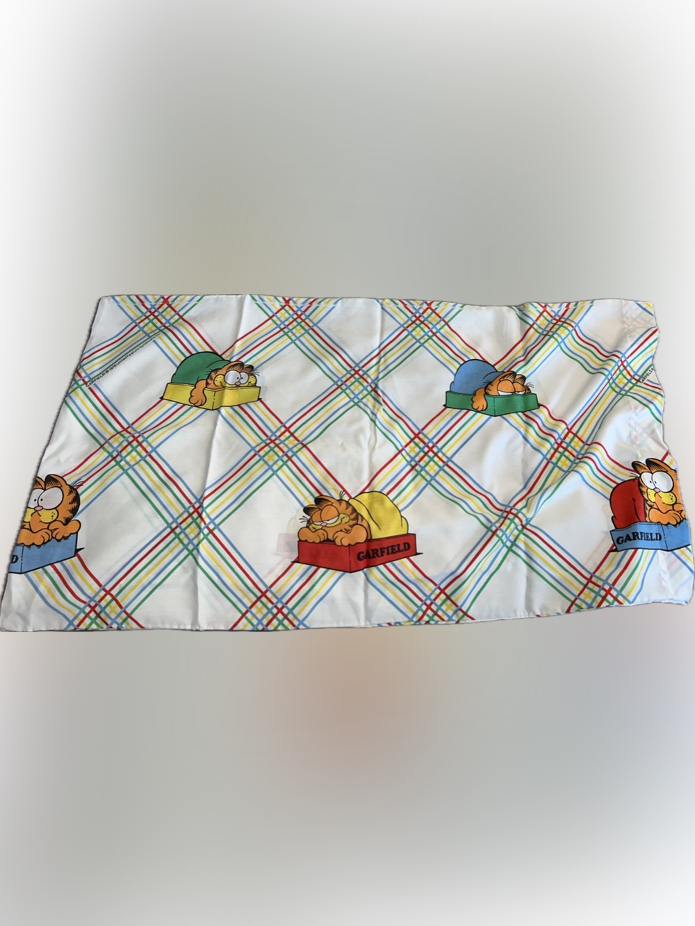 🔴Vintage New Colorful Garfield Print Large Pillowcase White Multicolor Set of 2